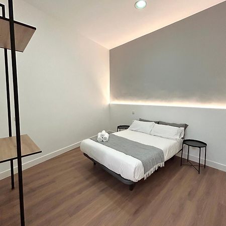 H21 Rooms Madrid Luaran gambar