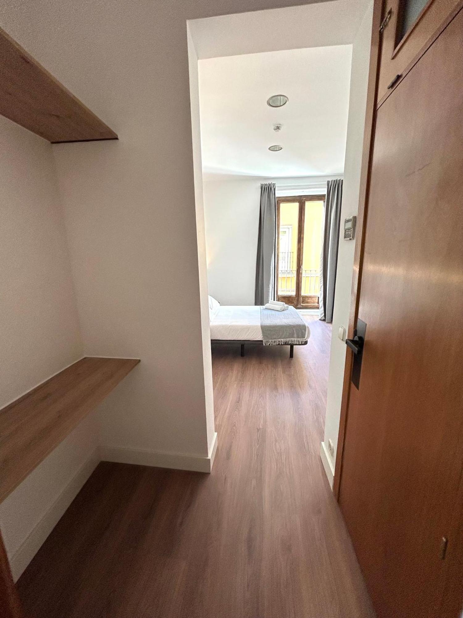 H21 Rooms Madrid Luaran gambar
